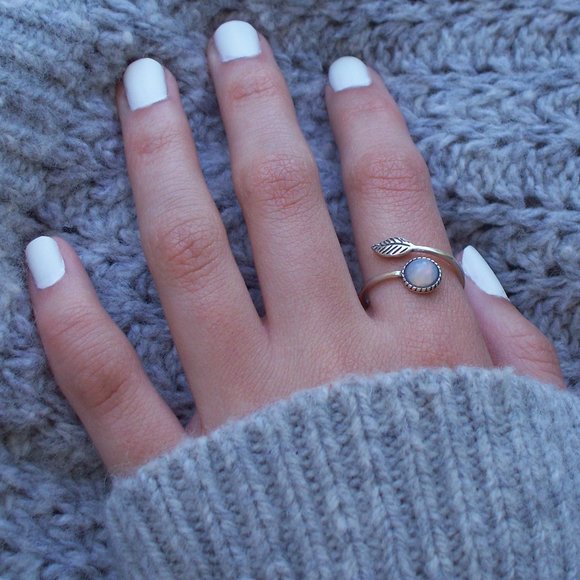 Recycled Vintage White Milk Glass Cold Cream Jar Sterling Botanical Leaf Ring - Picture 2 of 5